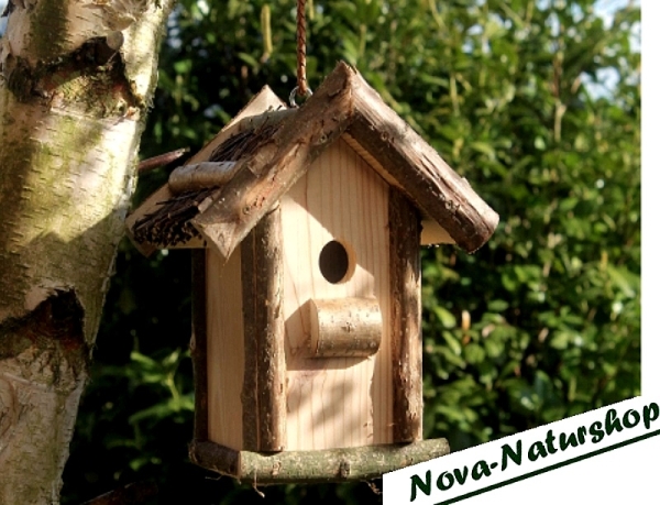 Vogel- Nistkasten, Vogelhaus, Naturholz Handarbeit, Reisig-Dach